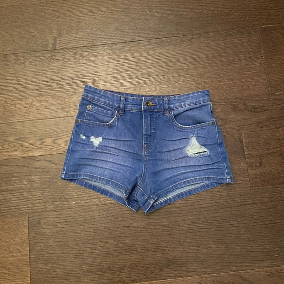 Billabong distressed look jean shorts size 27 - Picture 2 of 4